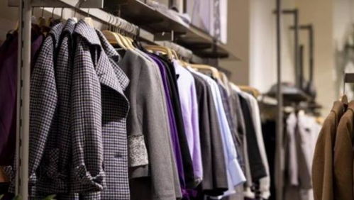 實(shí)體店價(jià)值500元的衣服,線(xiàn)上只需要幾十元就能買(mǎi)到,這是為何